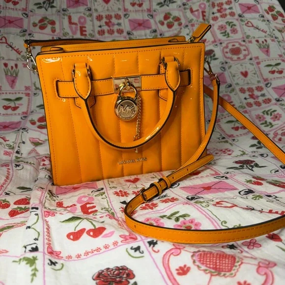 Michael Kors Hamilton Small Patent Satchel - Picture 3 of 8